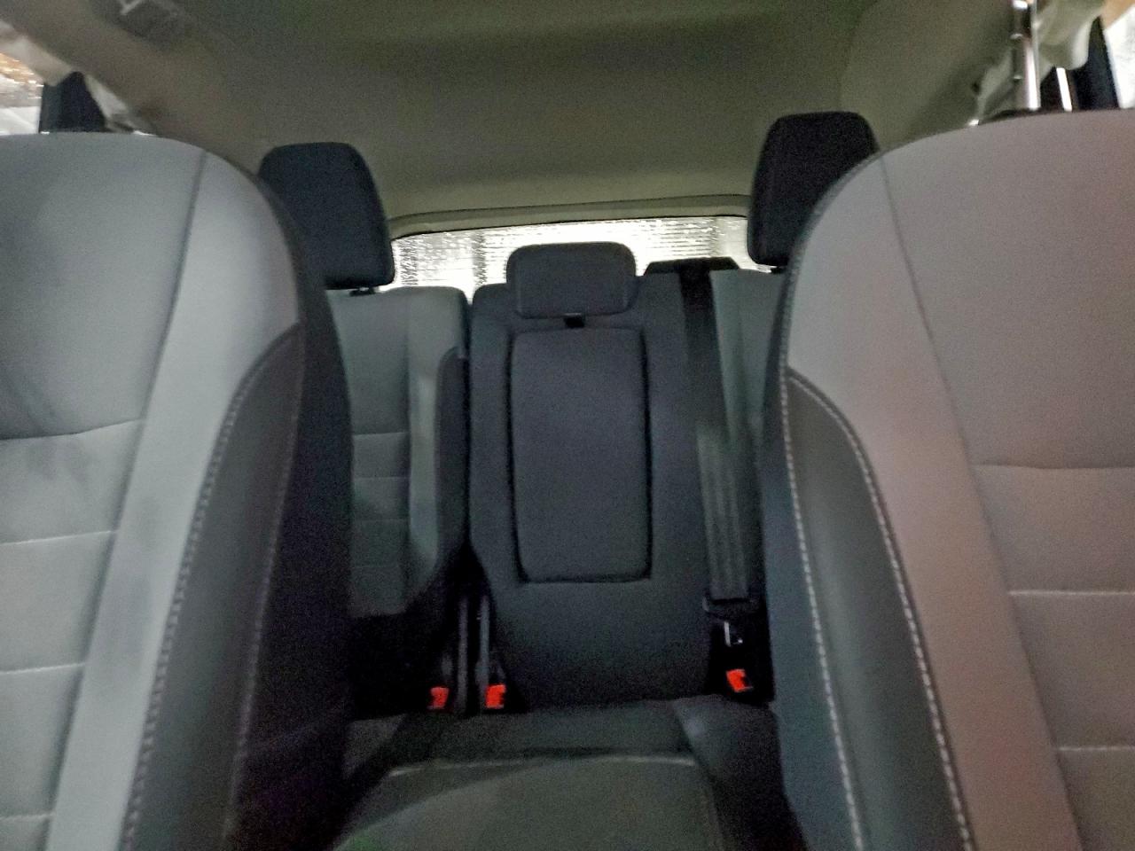 2016 FORD ESCAPE SE photo 19