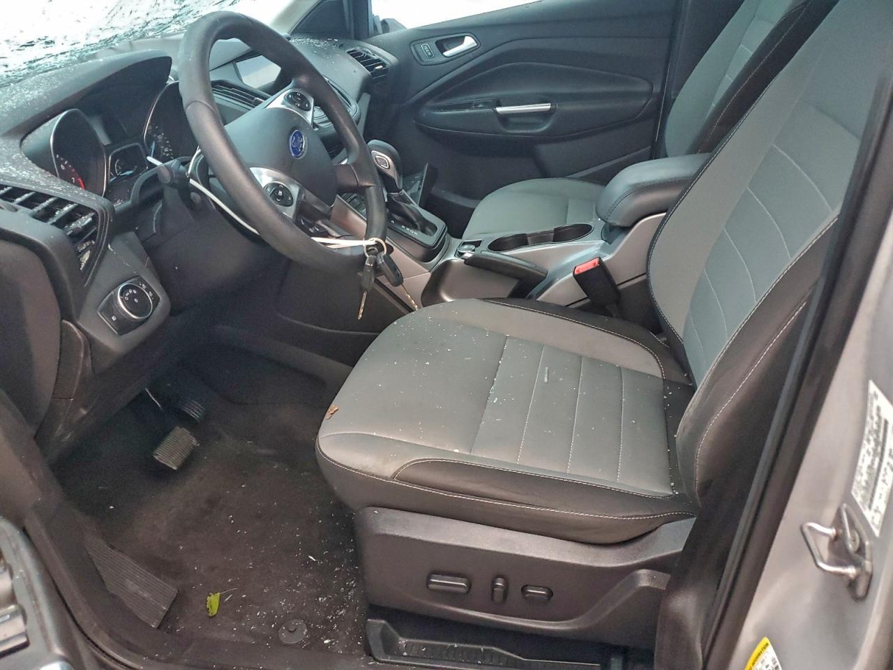 2016 FORD ESCAPE SE photo 13