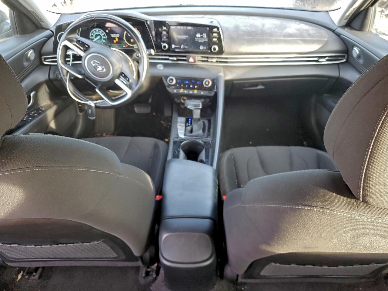 2022 HYUNDAI ELANTRA SEL photo 8