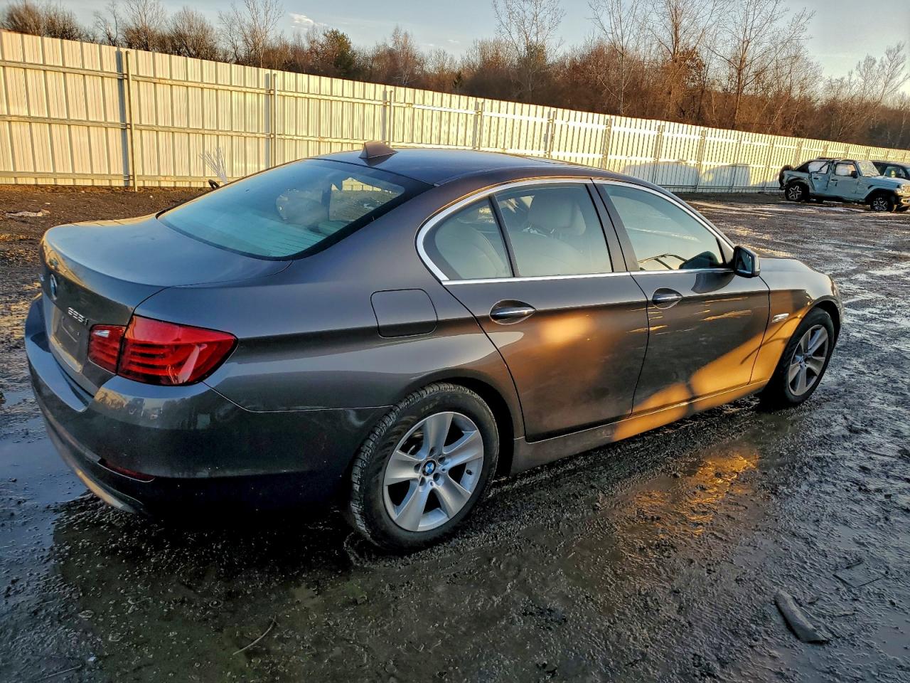 2013 BMW 528 XI photo 3