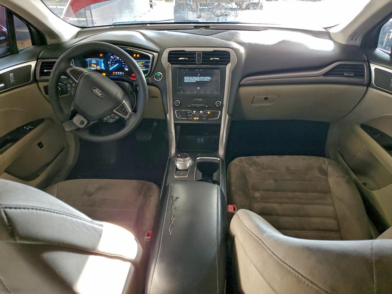 2019 FORD FUSION SE photo 8