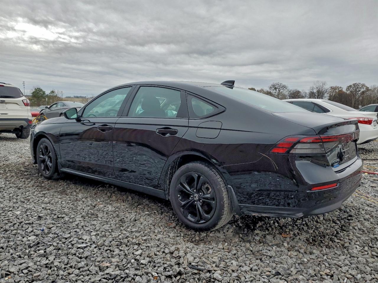 2025 HONDA ACCORD SE photo 2