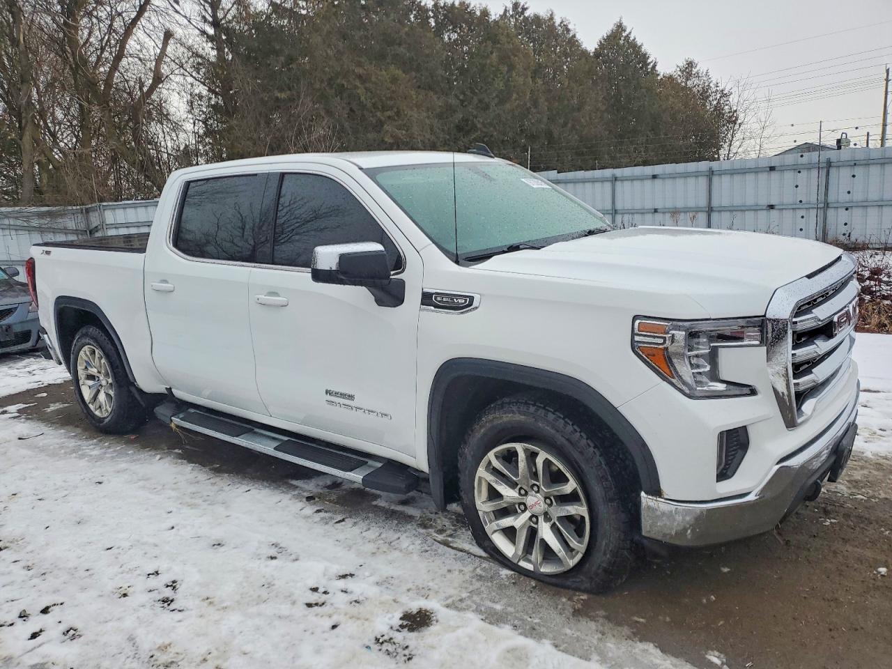 2019 GMC SIERRA K1500 SLE photo 4