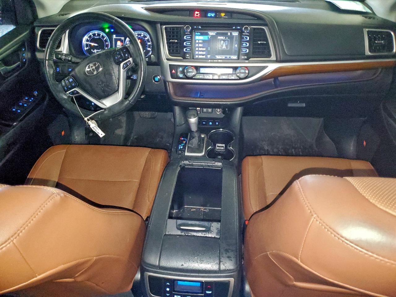 2019 TOYOTA HIGHLANDER LIMITED photo 8