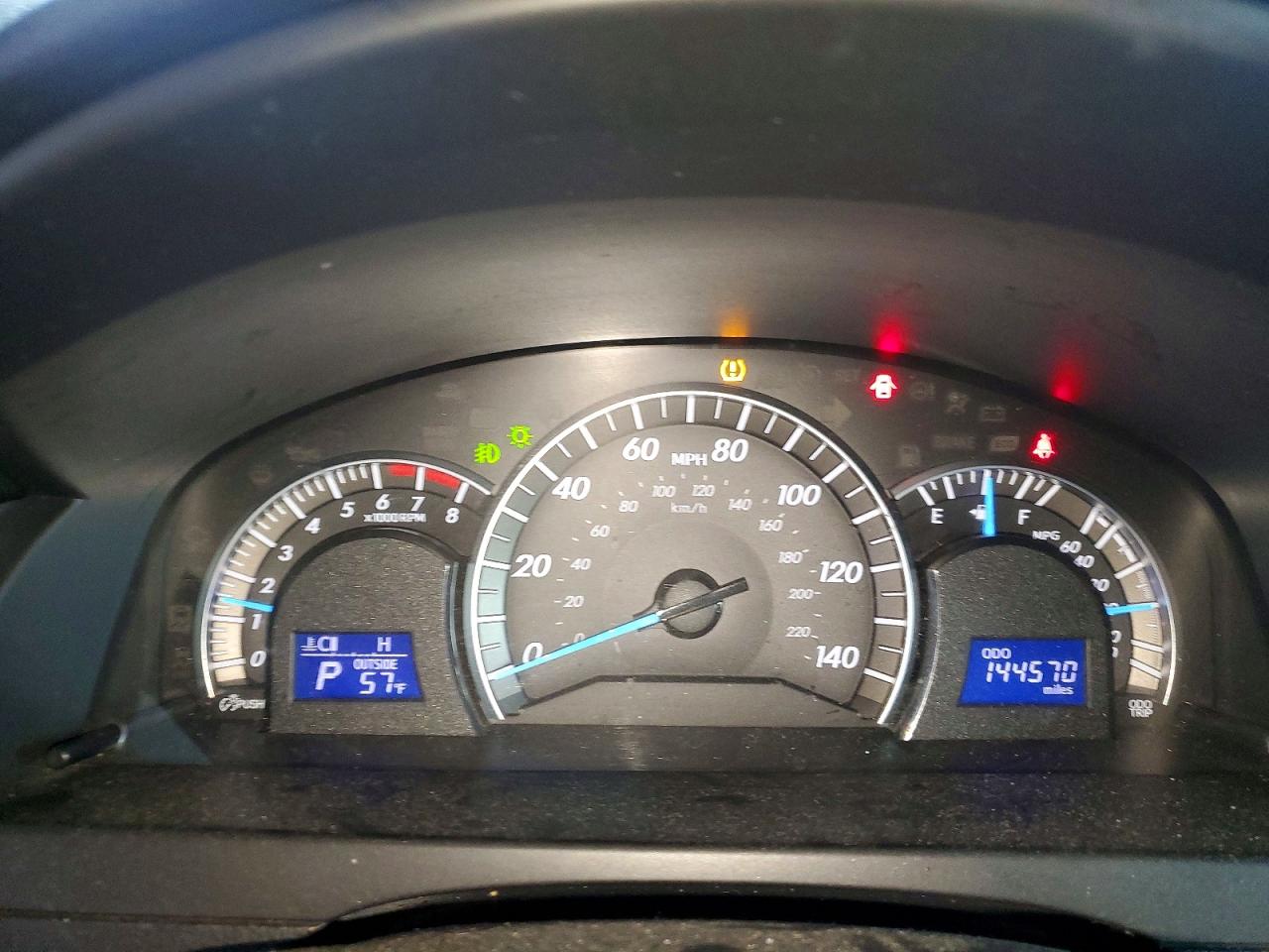 2012 TOYOTA CAMRY BASE photo 17