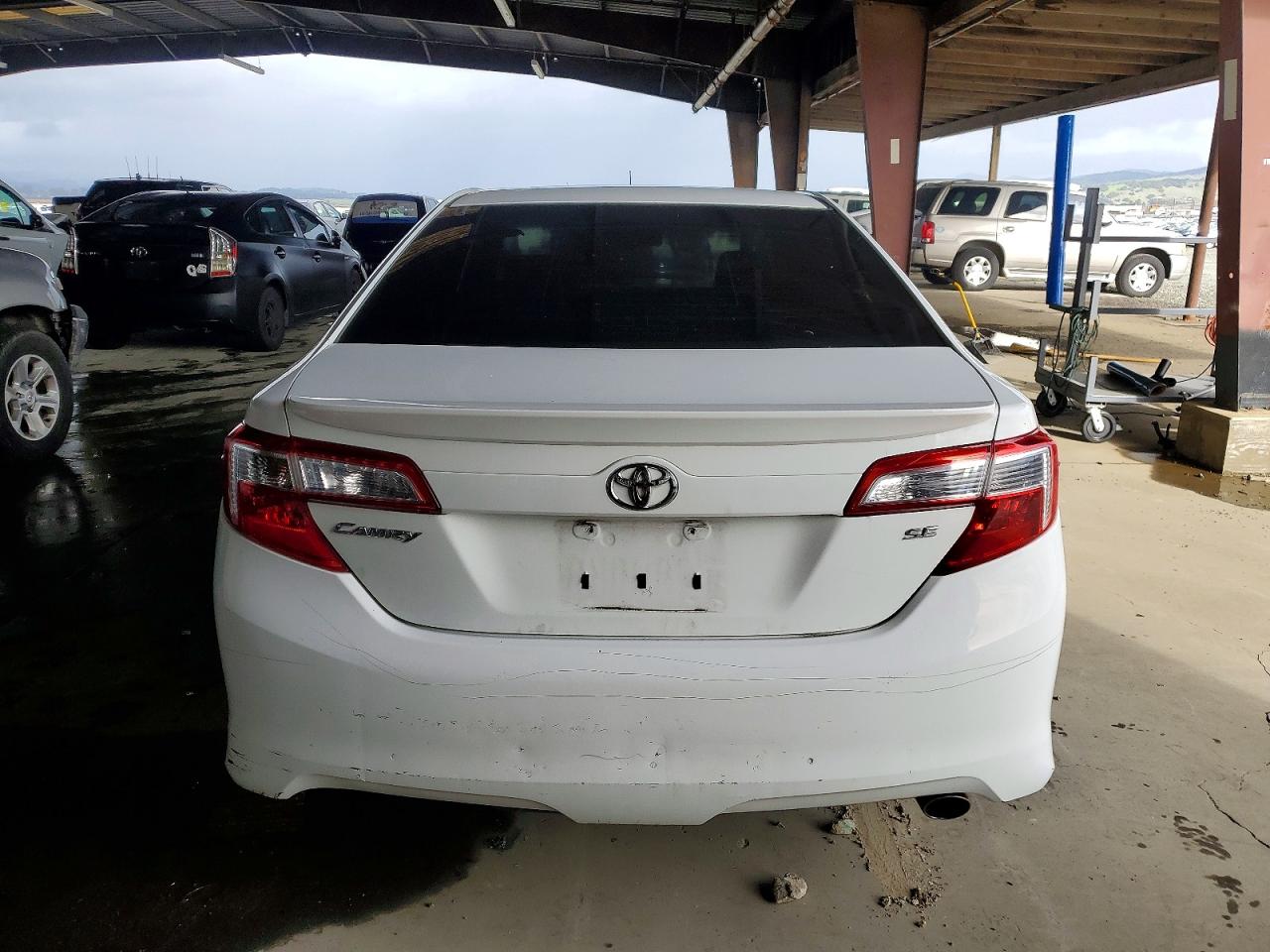 2012 TOYOTA CAMRY BASE photo 11
