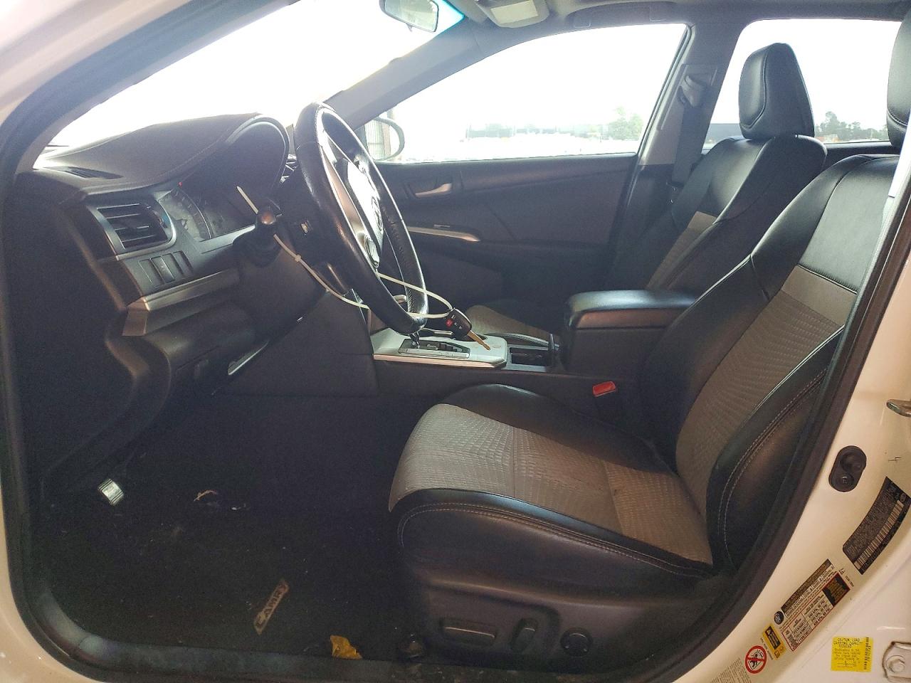 2012 TOYOTA CAMRY BASE photo 13