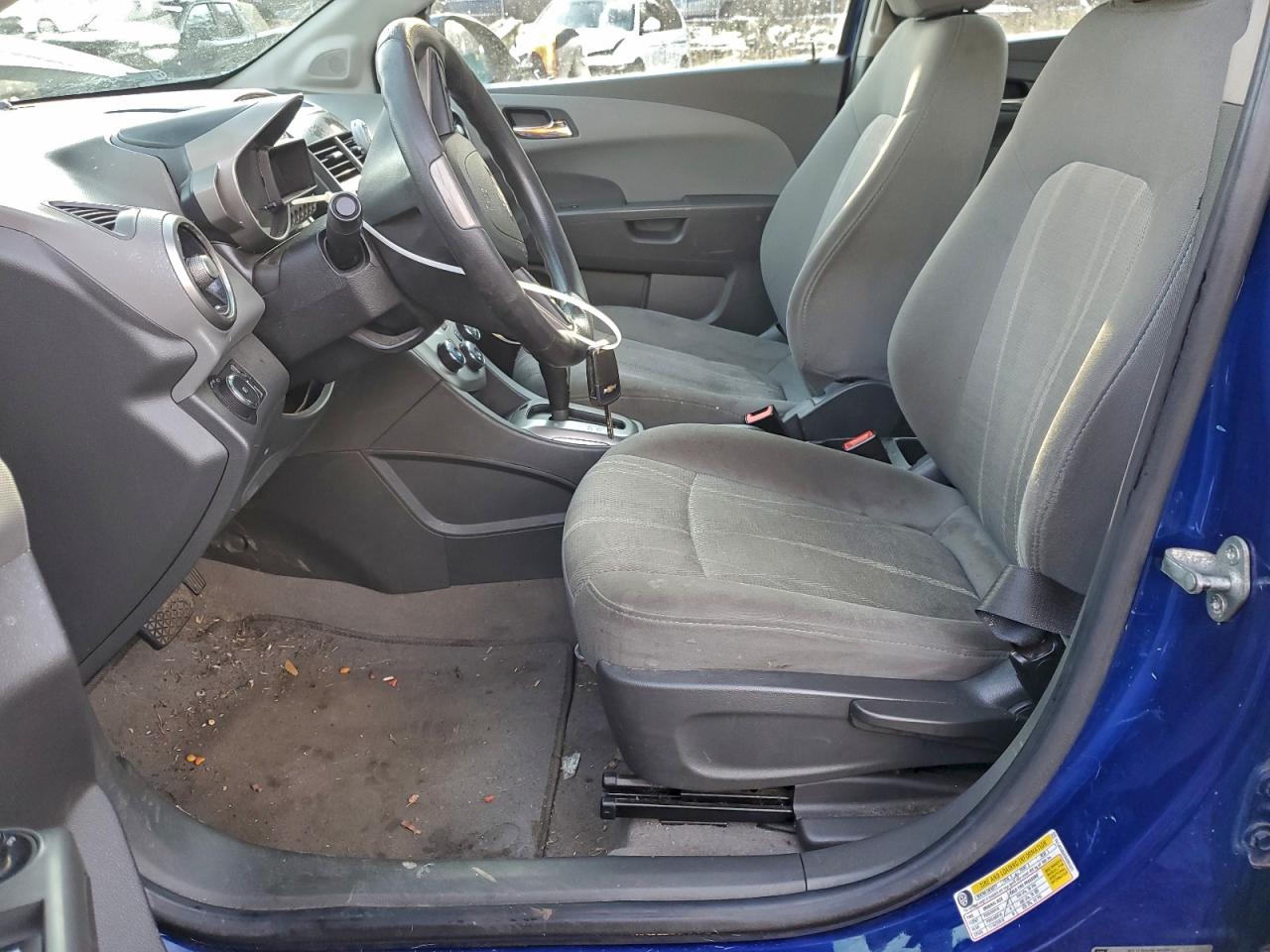 2014 CHEVROLET SONIC LT photo 13