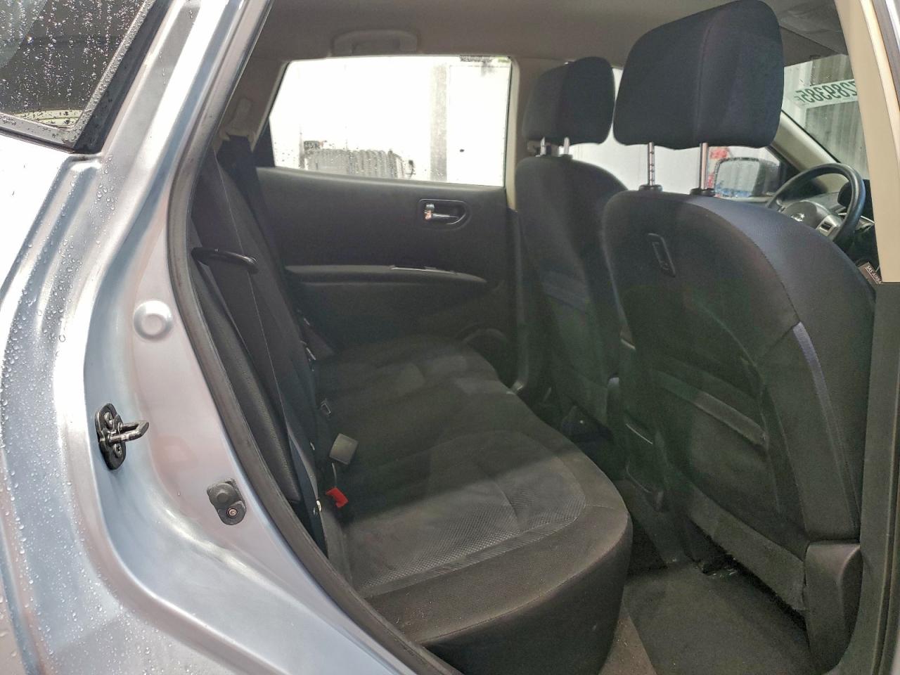 2015 NISSAN ROGUE SELECT S photo 31