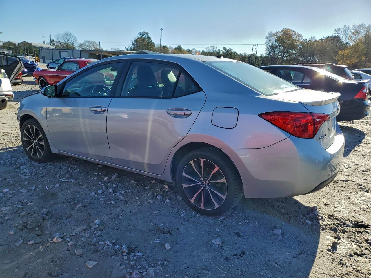 2017 TOYOTA COROLLA L photo 3