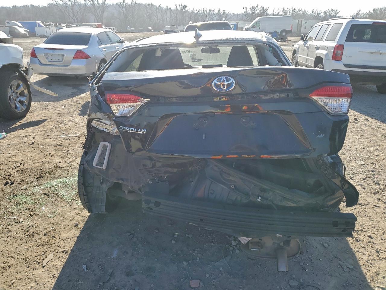 2021 TOYOTA COROLLA LE photo 11