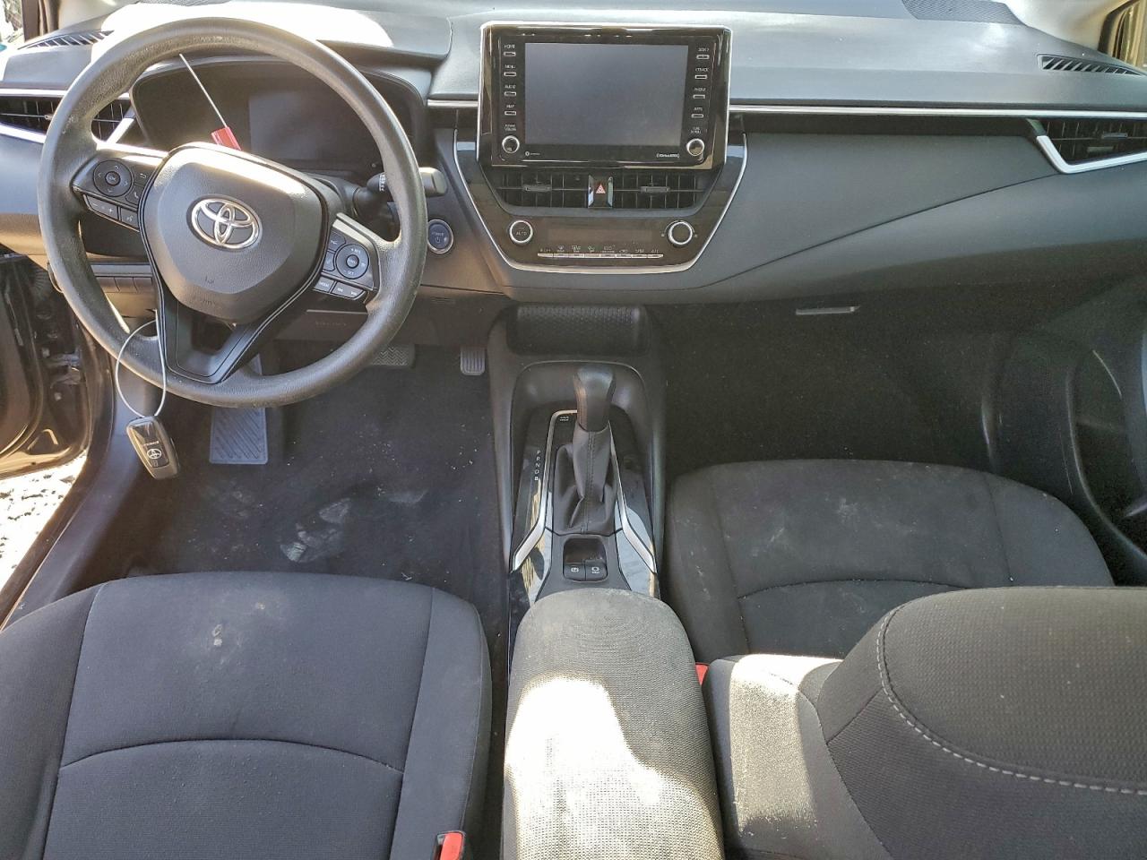 2021 TOYOTA COROLLA LE photo 15