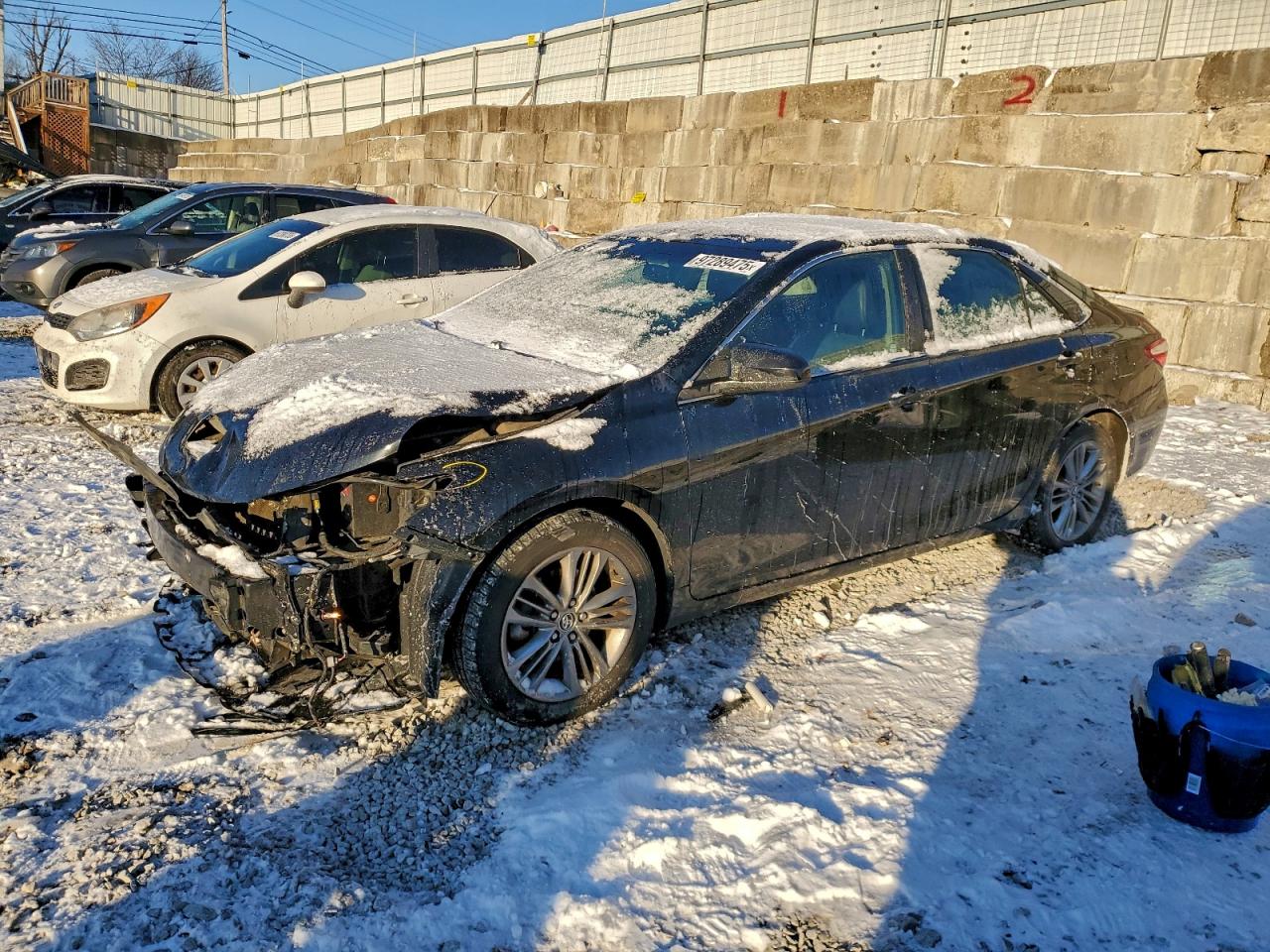 2016 TOYOTA CAMRY