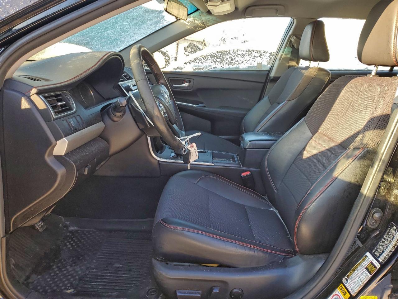 2016 TOYOTA CAMRY LE photo 7
