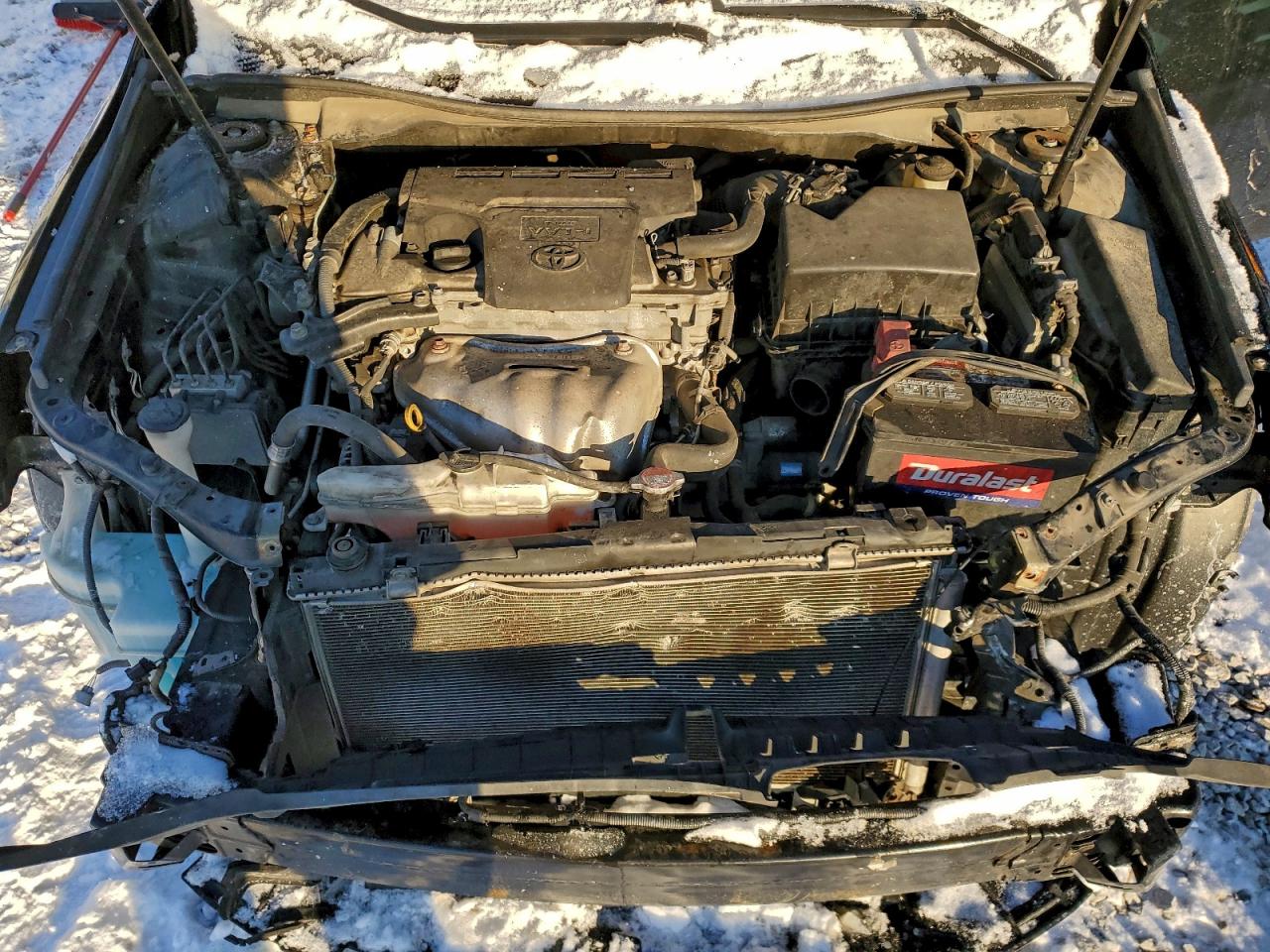 2016 TOYOTA CAMRY LE photo 11
