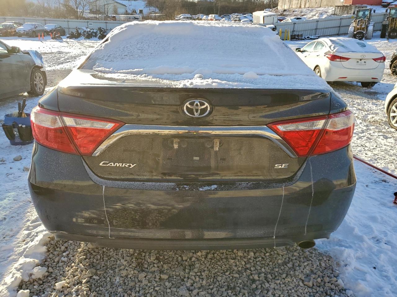 2016 TOYOTA CAMRY LE photo 6