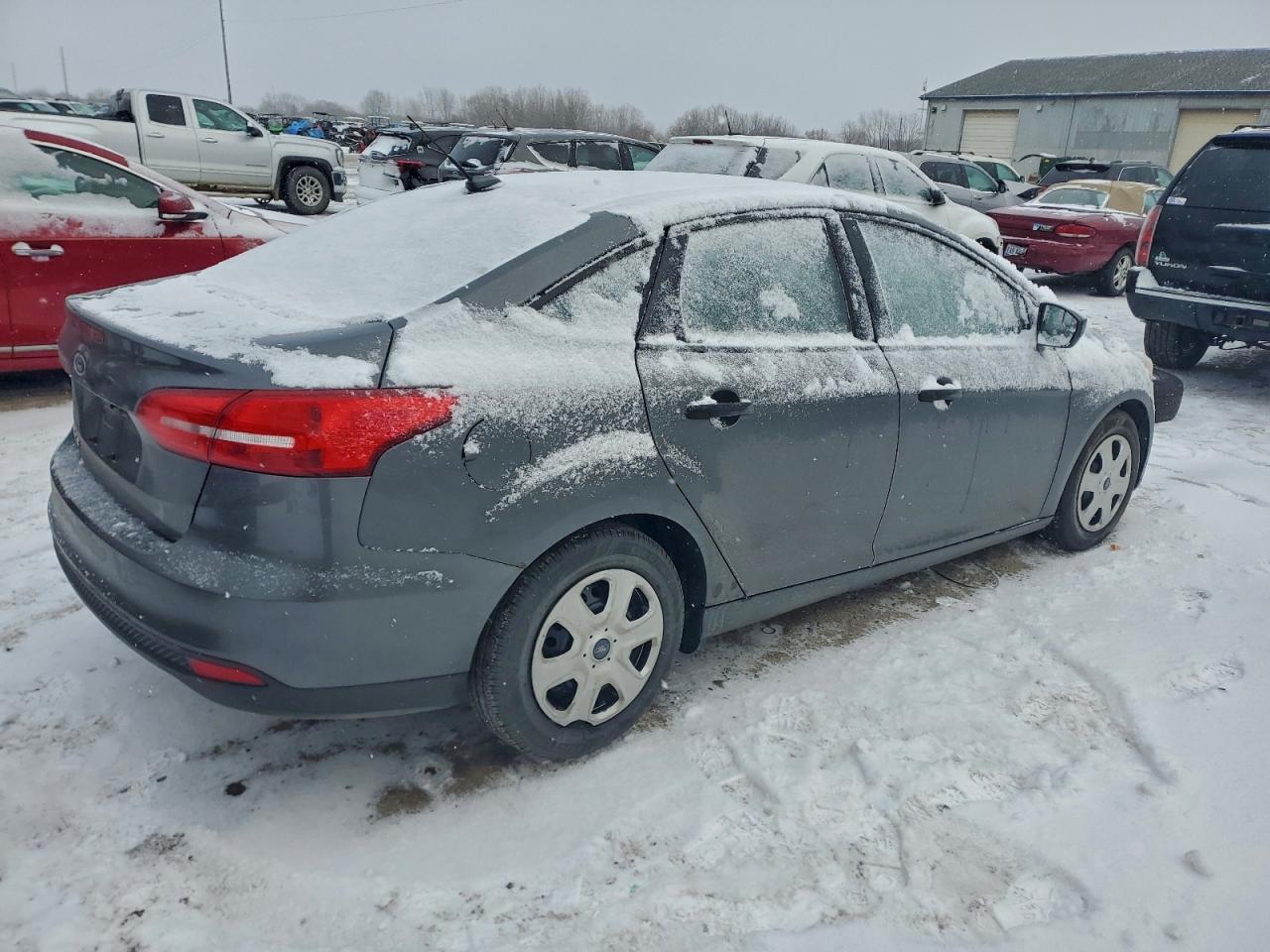 2018 FORD FOCUS S photo 3
