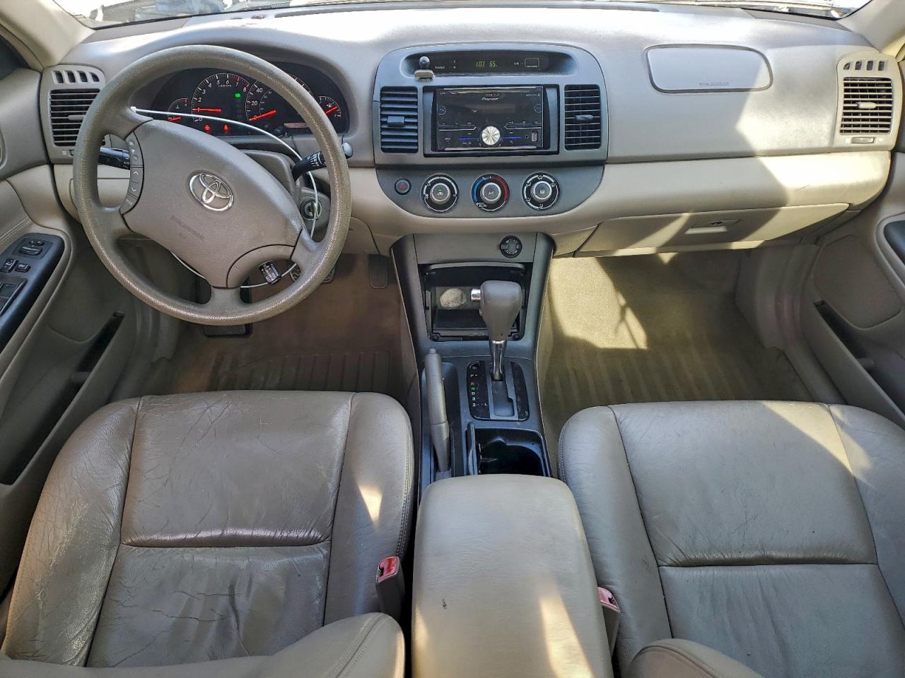 2005 TOYOTA CAMRY LE photo 15