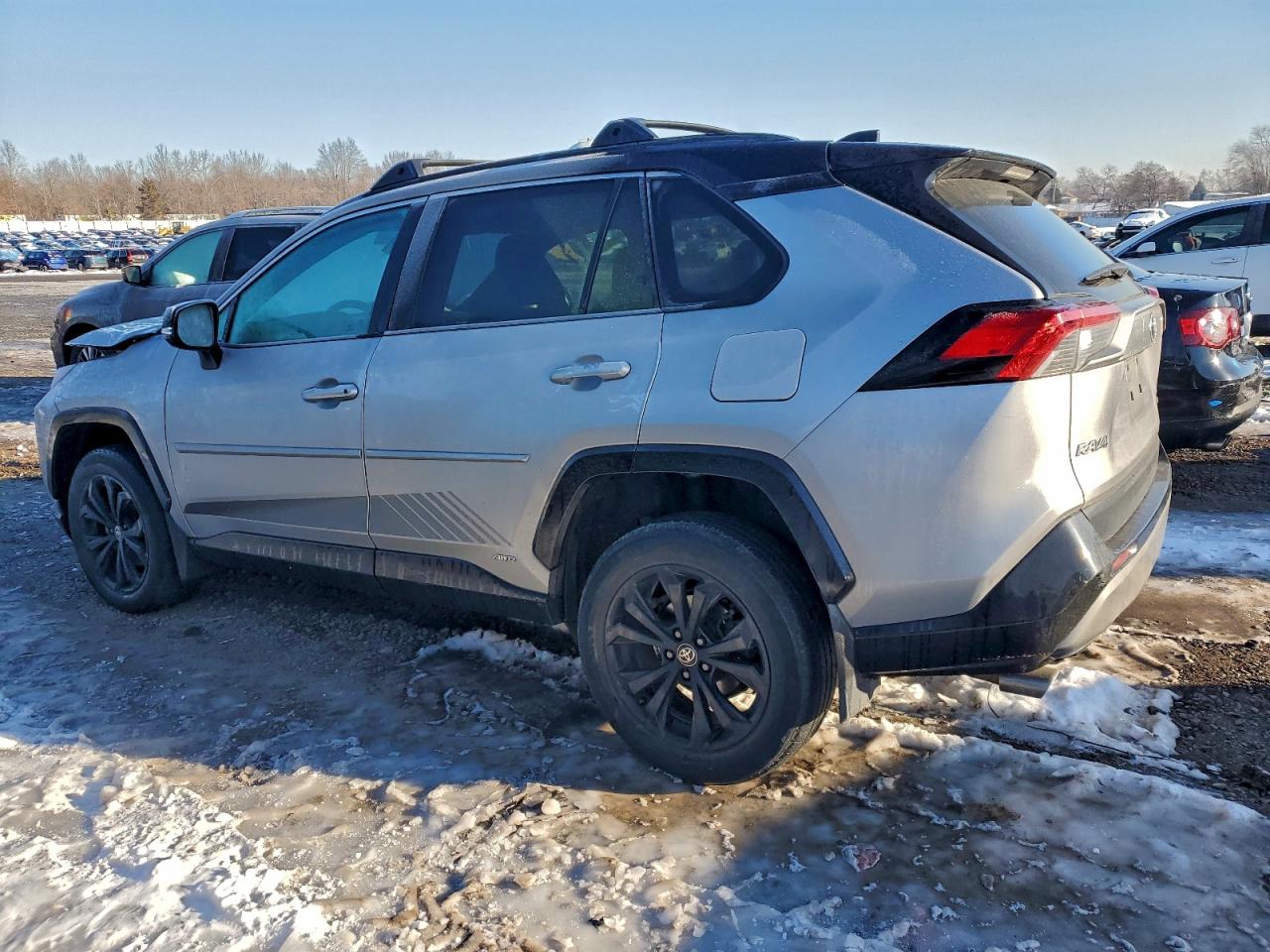 2022 TOYOTA RAV4 XSE photo 4