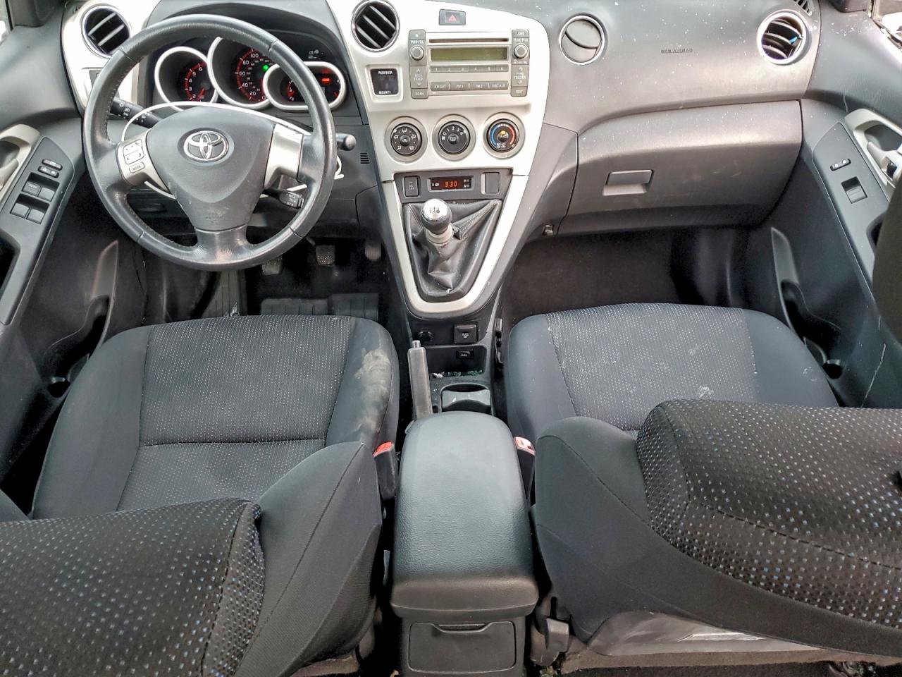 2010 TOYOTA COROLLA MATRIX S photo 8