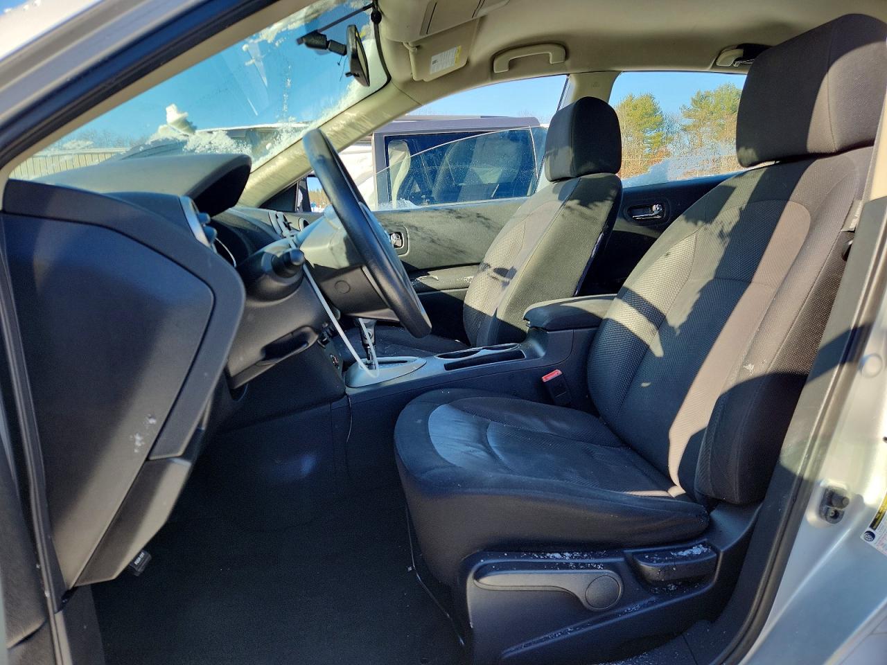 2011 NISSAN ROGUE S photo 19