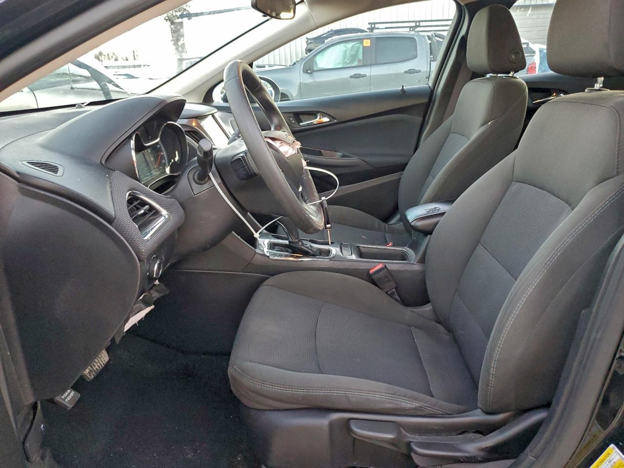 2017 CHEVROLET CRUZE LT photo 13