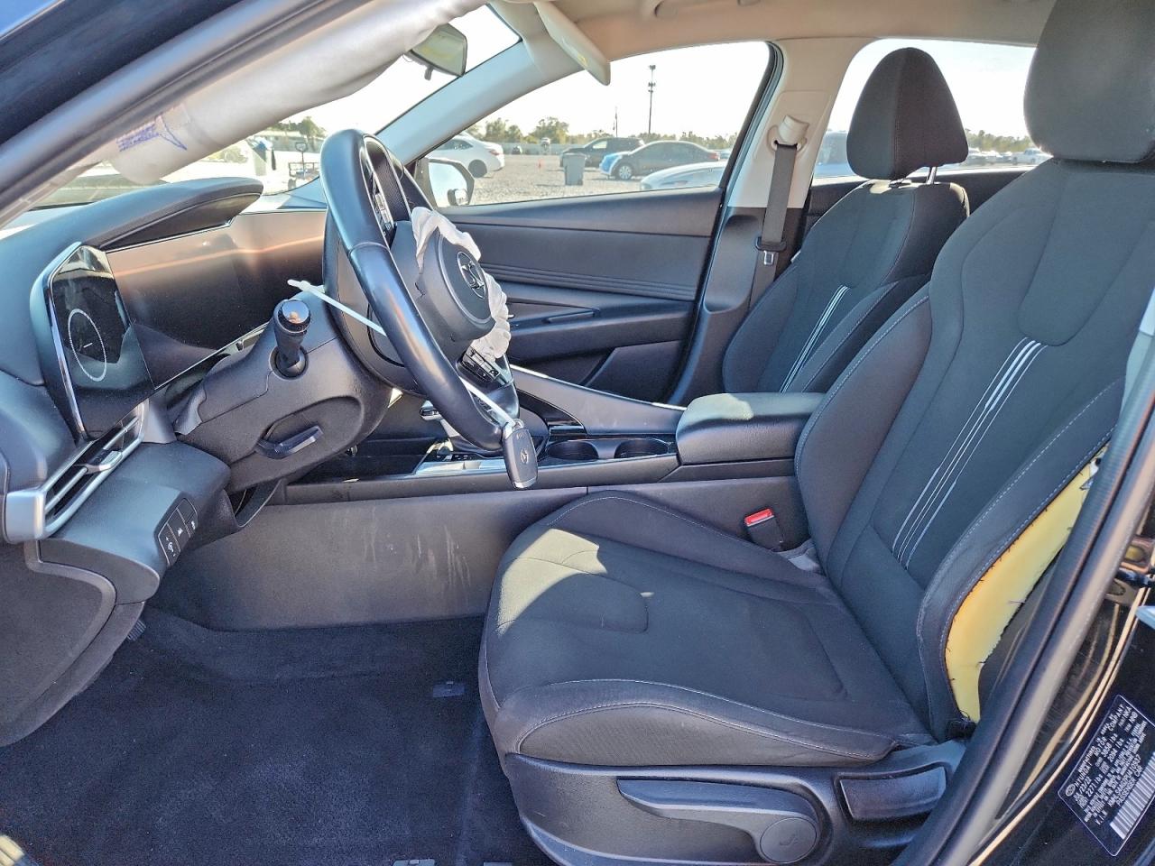 2023 HYUNDAI ELANTRA SEL photo 13