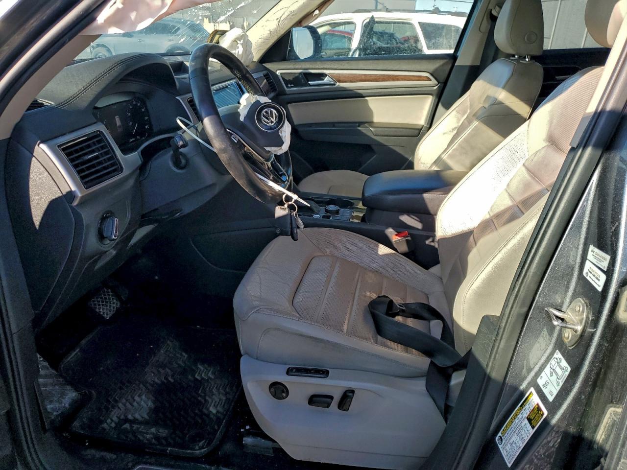 2018 VOLKSWAGEN ATLAS SEL PREMIUM photo 7