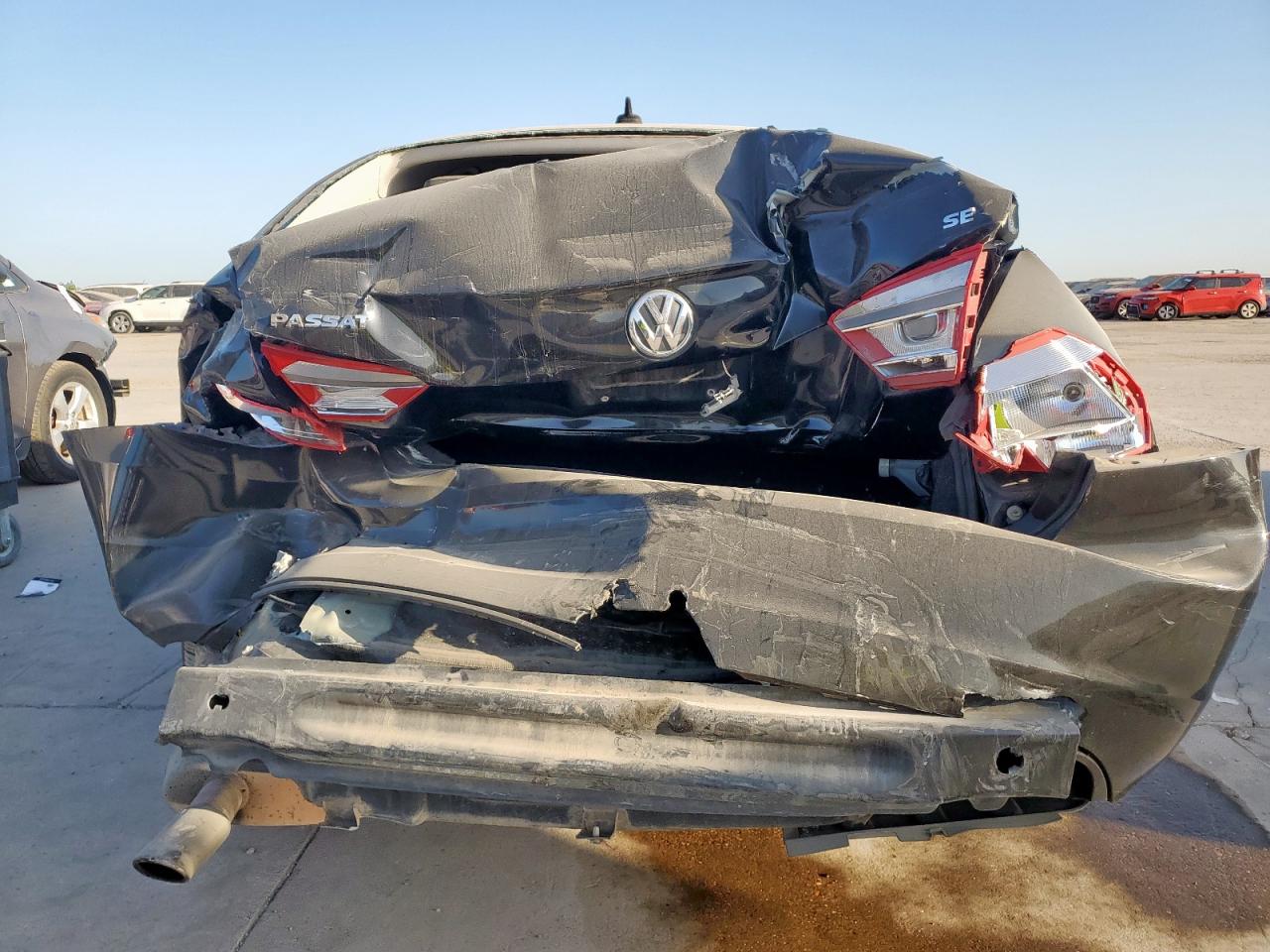 2012 VOLKSWAGEN PASSAT SE photo 6