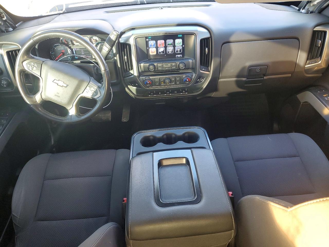 2018 CHEVROLET SILVERADO K1500 LT photo 15