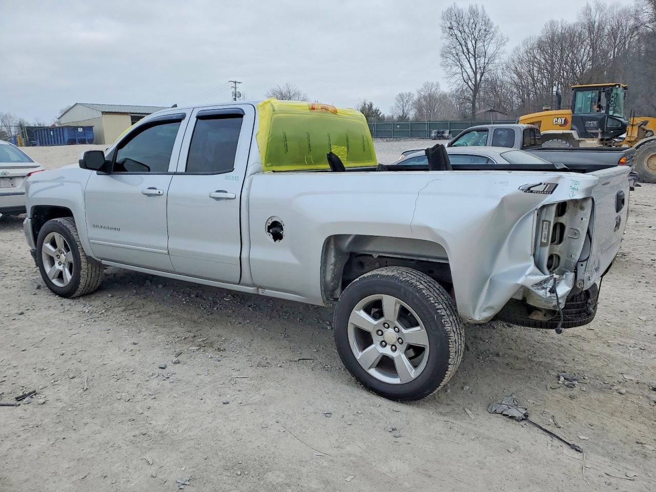 2018 CHEVROLET SILVERADO K1500 LT photo 3