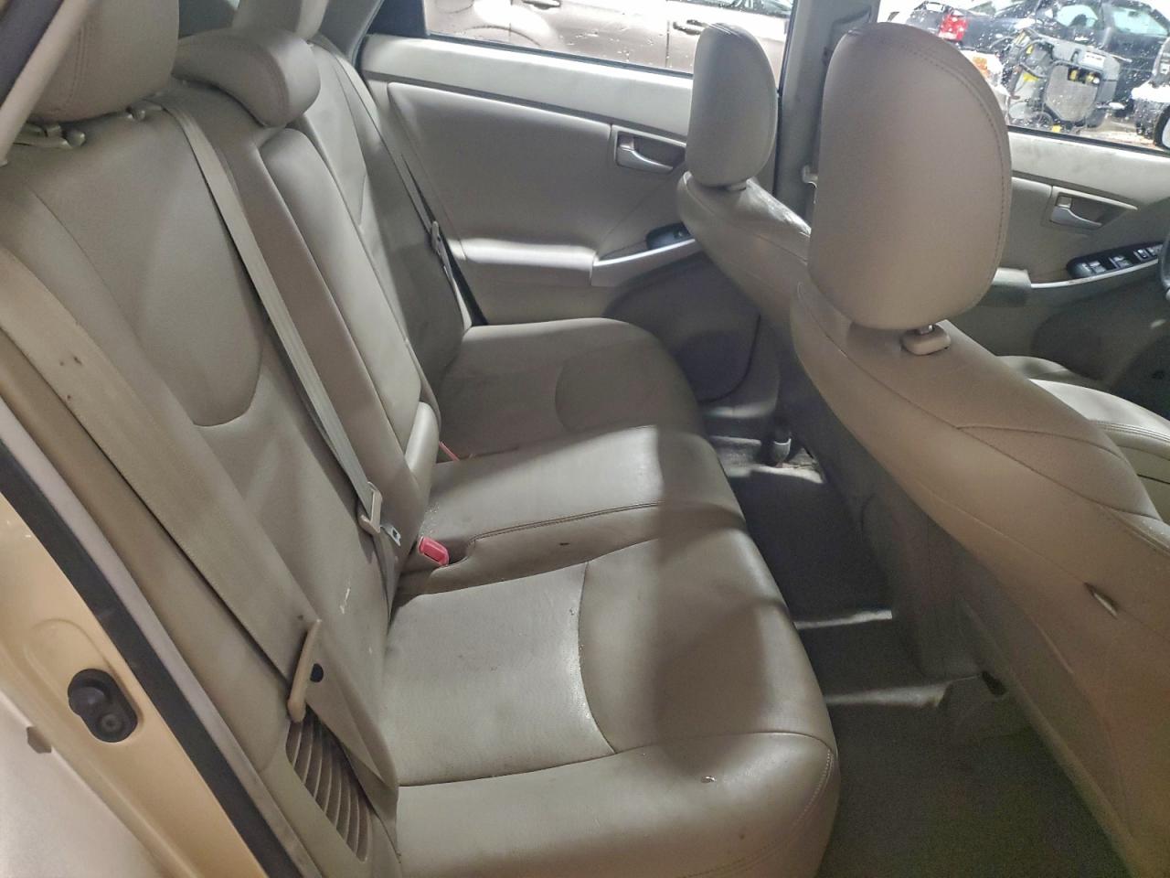 2010 TOYOTA PRIUS photo 10
