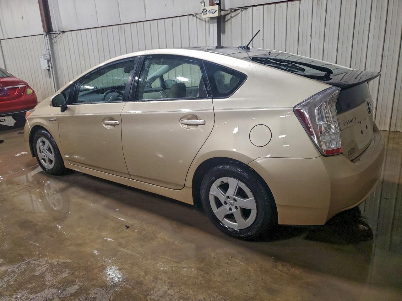 2010 TOYOTA PRIUS photo 2