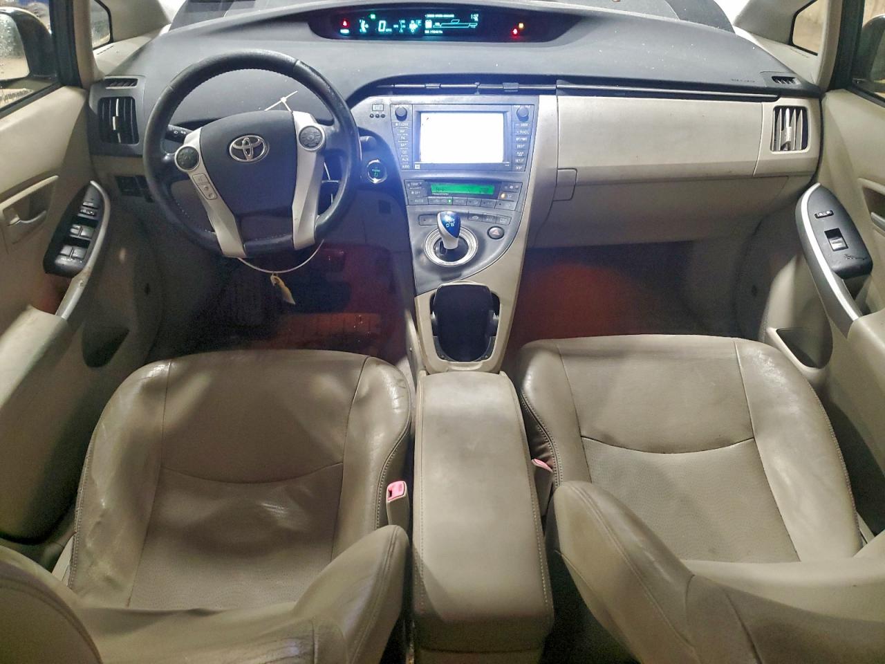 2010 TOYOTA PRIUS photo 8
