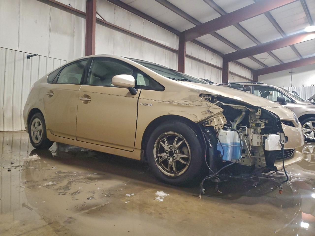 2010 TOYOTA PRIUS photo 4