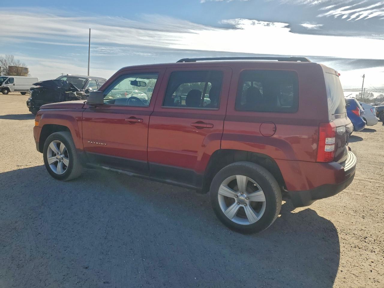 2014 JEEP PATRIOT LATITUDE photo 2