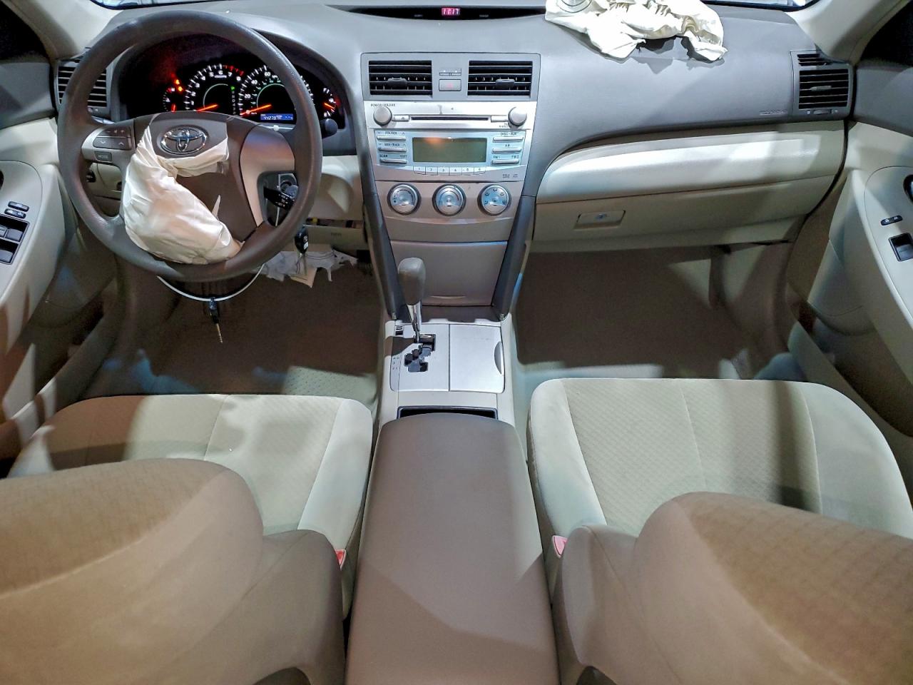 2008 TOYOTA CAMRY photo 8