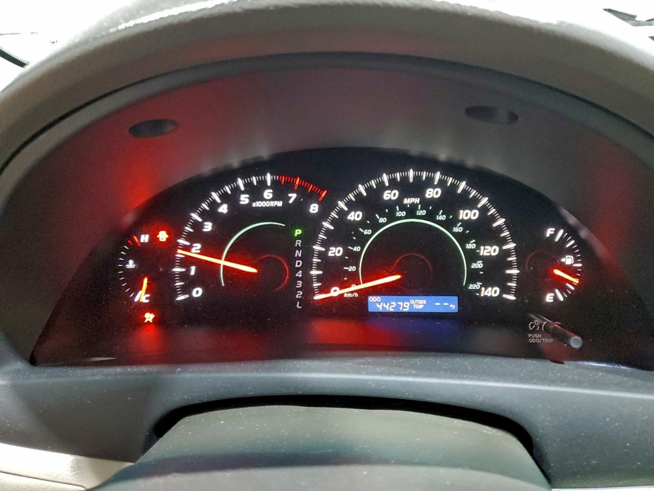 2008 TOYOTA CAMRY photo 9