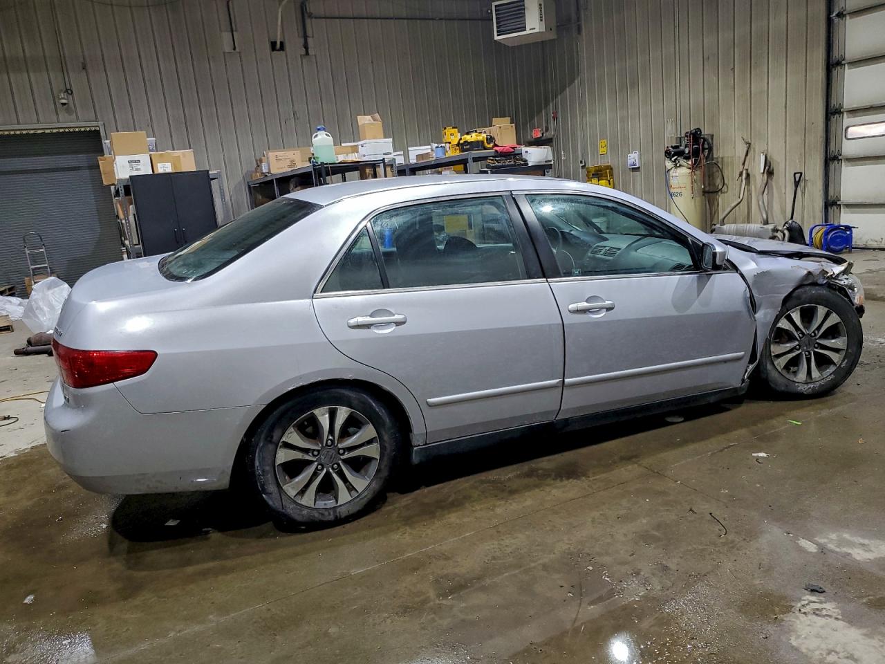 2005 HONDA ACCORD LX photo 5