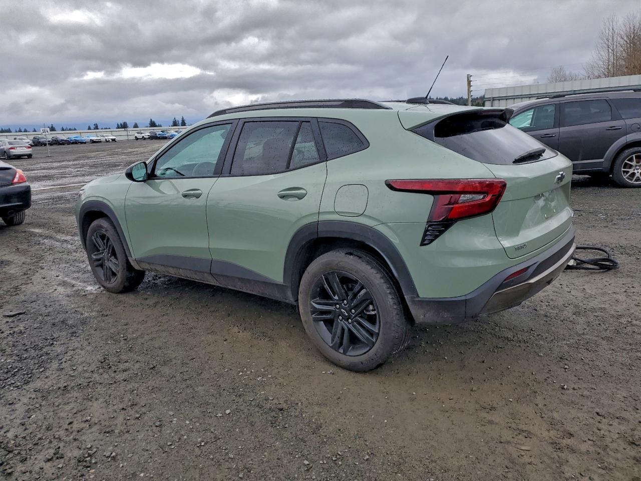 2025 CHEVROLET TRAX ACTIV photo 2
