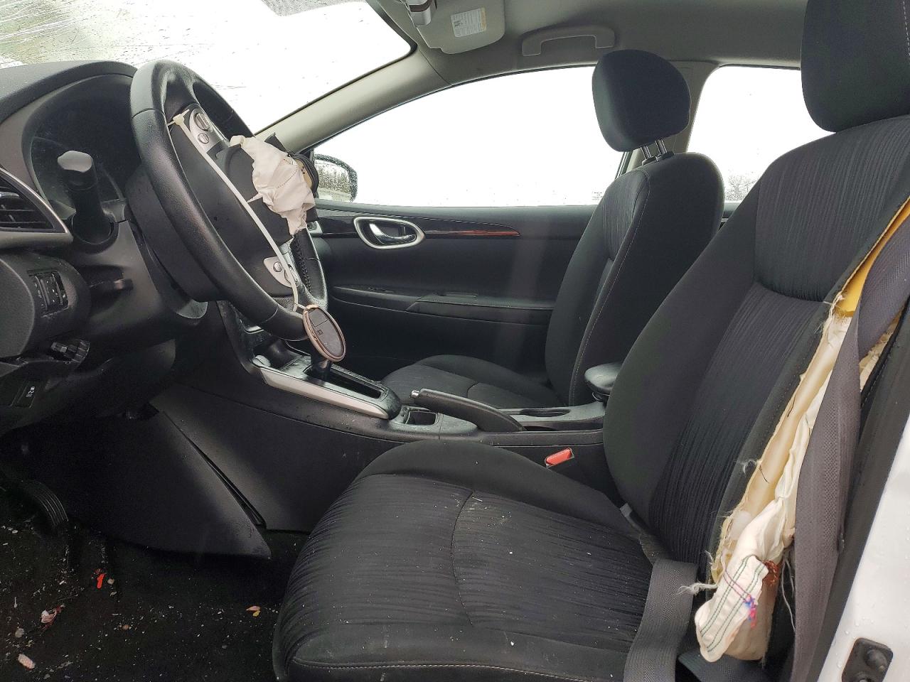 2019 NISSAN SENTRA S photo 7