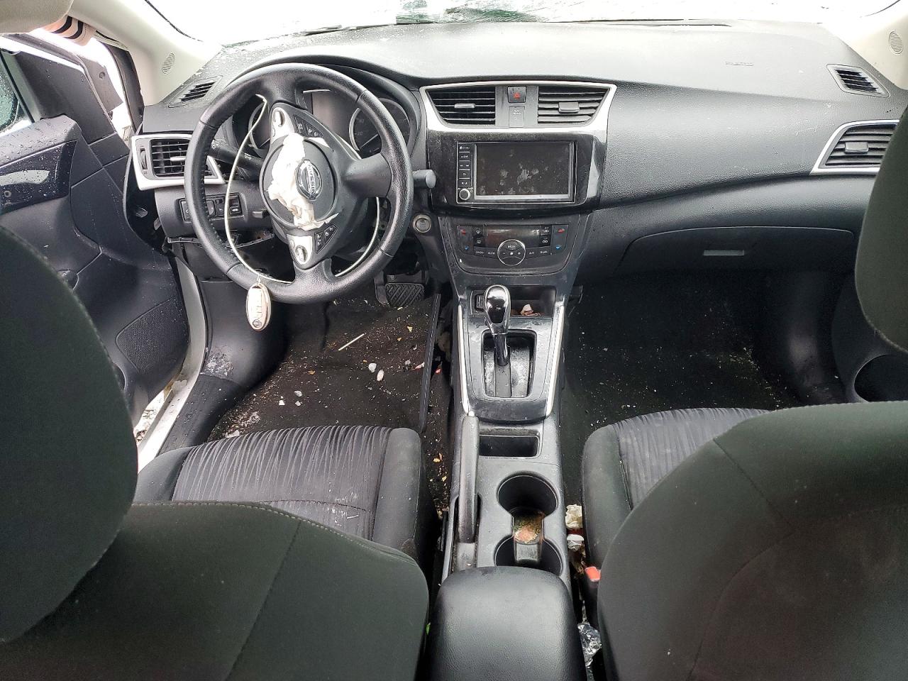 2019 NISSAN SENTRA S photo 8