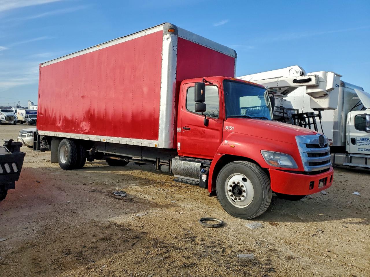 2015 HINO 258/268 BOX TRUCK photo 4