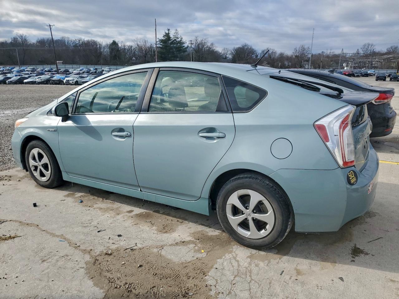 2012 TOYOTA PRIUS photo 2