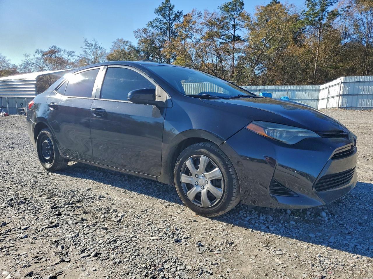 2017 TOYOTA COROLLA L photo 4