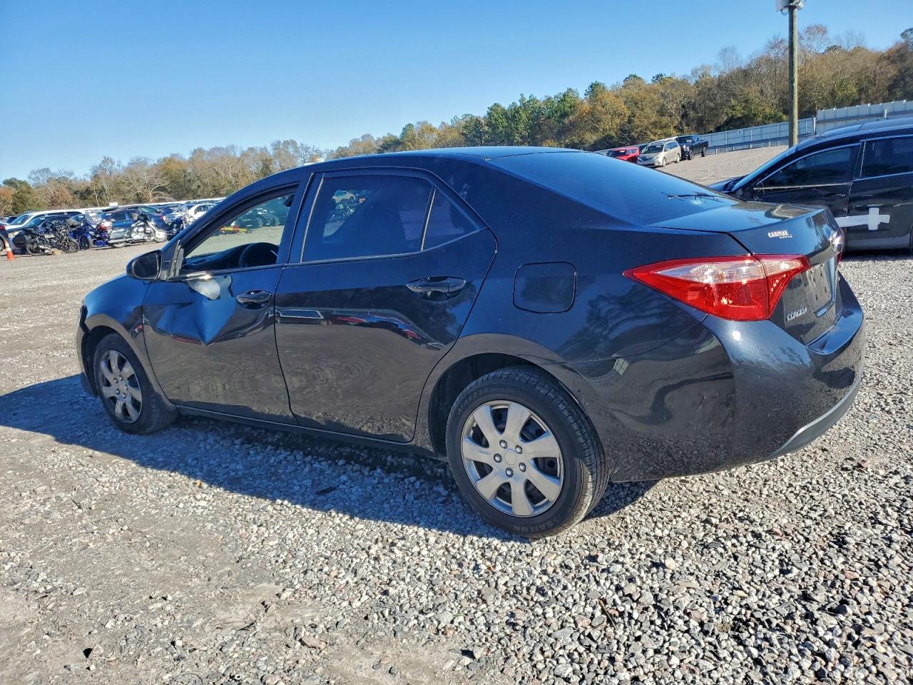 2017 TOYOTA COROLLA L photo 2