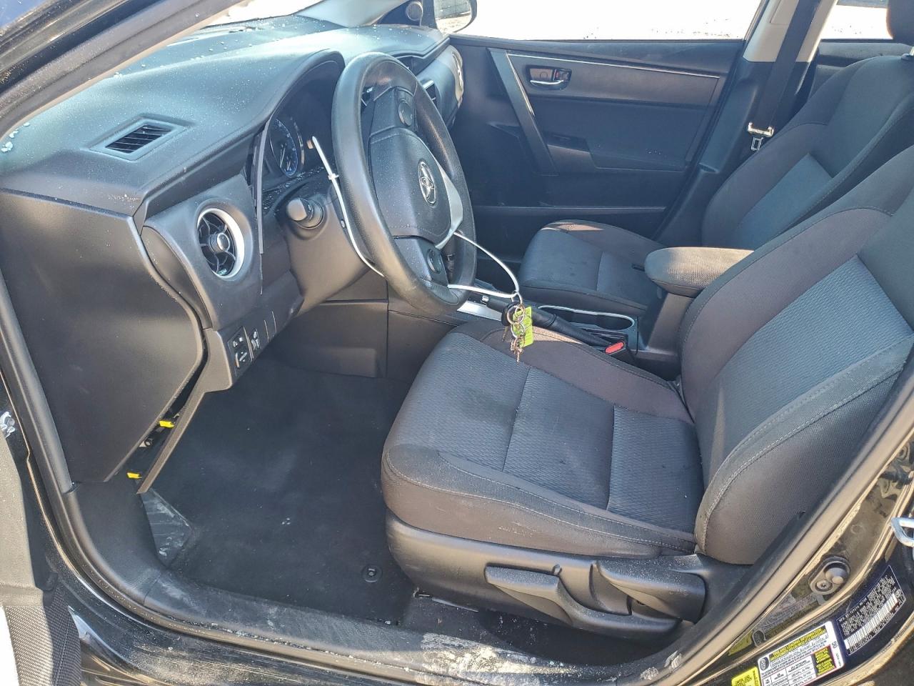 2017 TOYOTA COROLLA L photo 7