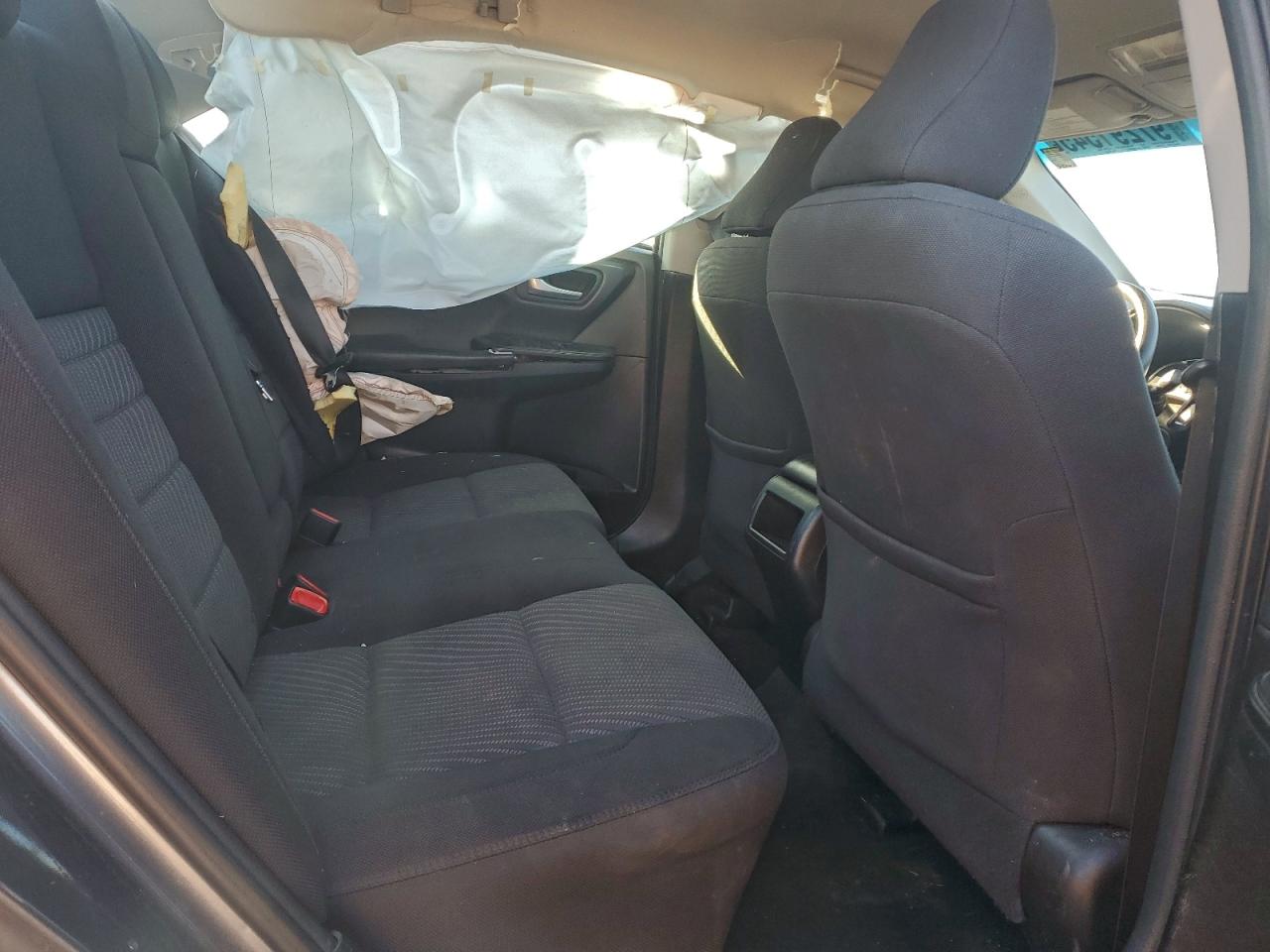 2017 TOYOTA CAMRY LE photo 10