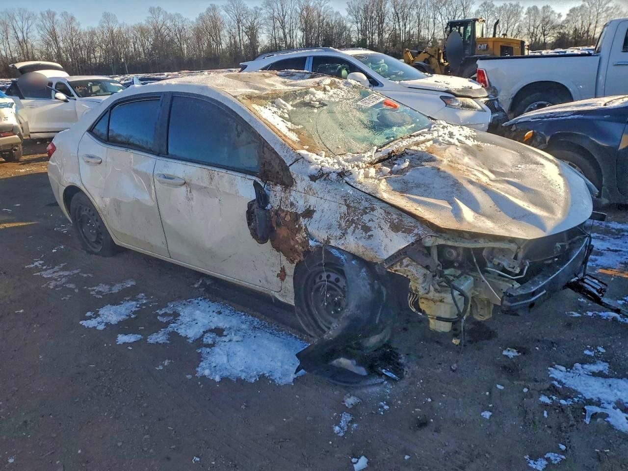 2018 TOYOTA COROLLA L photo 4