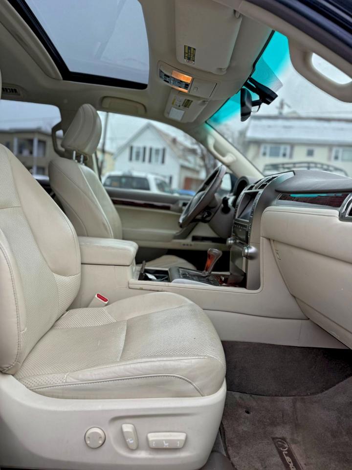 2011 LEXUS GX 460 photo 23